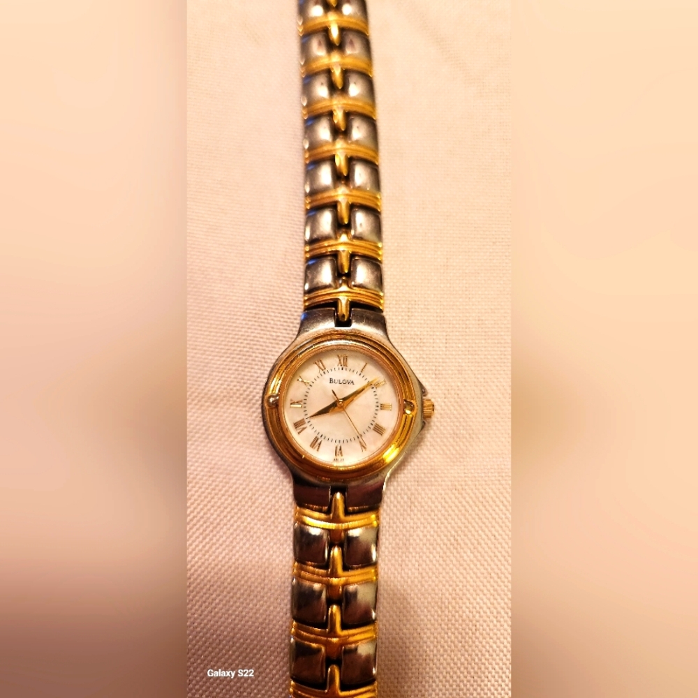 Vintage 1990s woman's Bulova watch